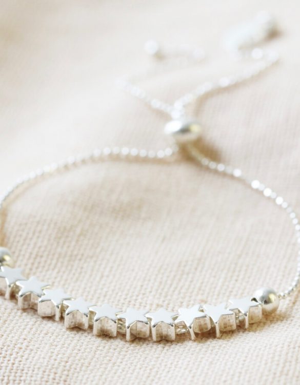 delicate-star-bead-friendship-bracelet-in-silver-0v8a7183-900×900-2