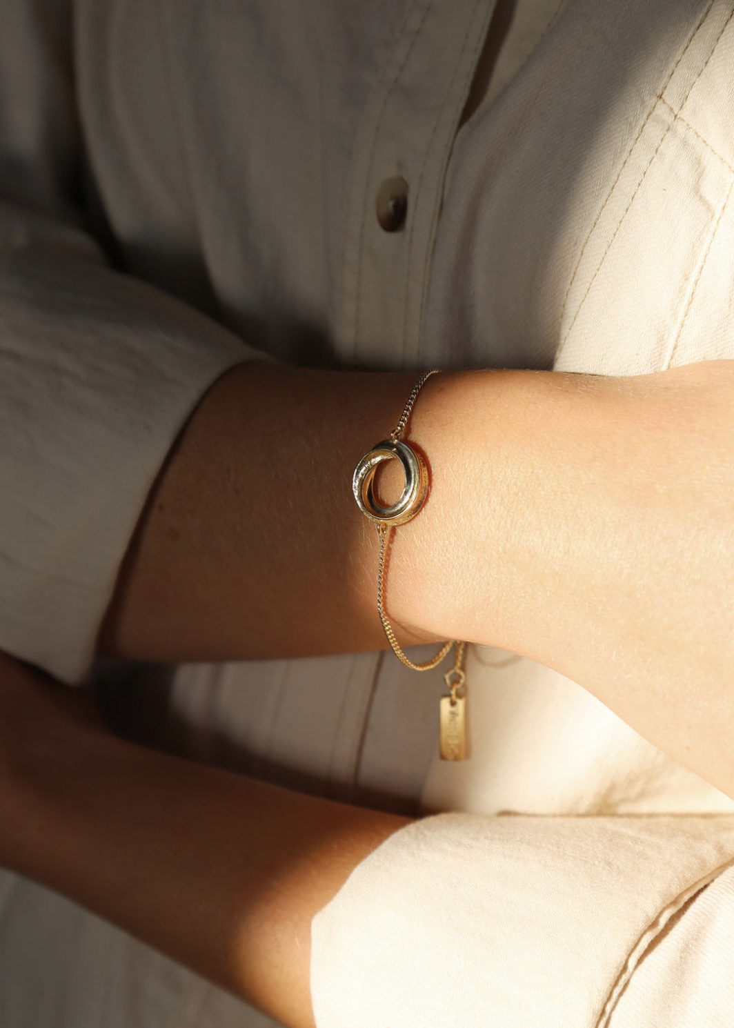Textured Open Circle Bracelet